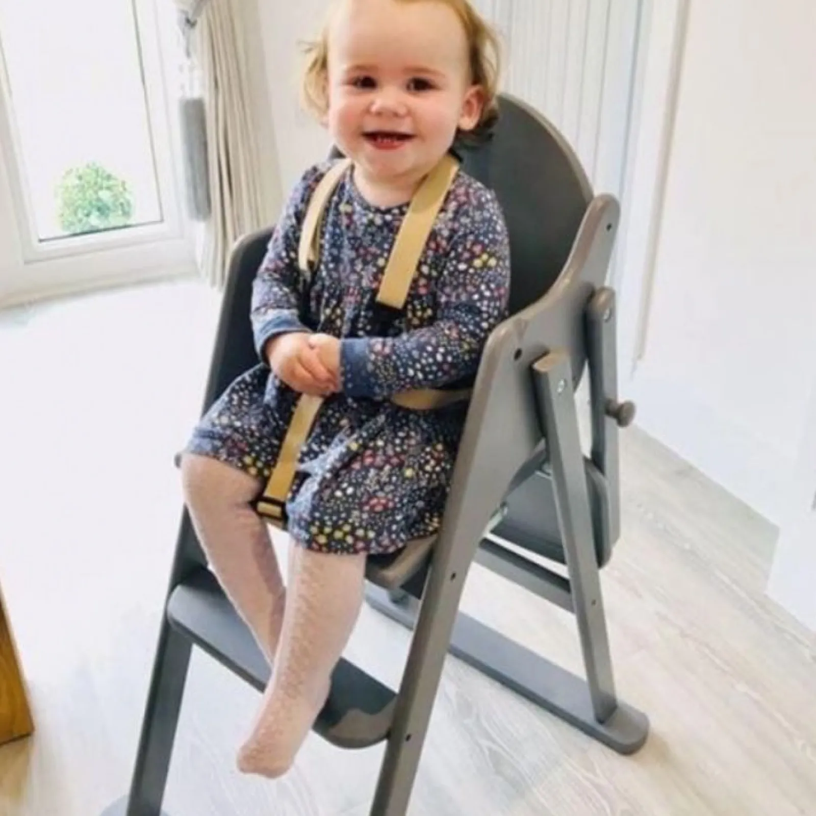 Little Helper High Chairs (wooden) | Classic Solid Eco Wood Space Saving | Easy Folding Highchair | 5 Point Harness | Dove Grey
