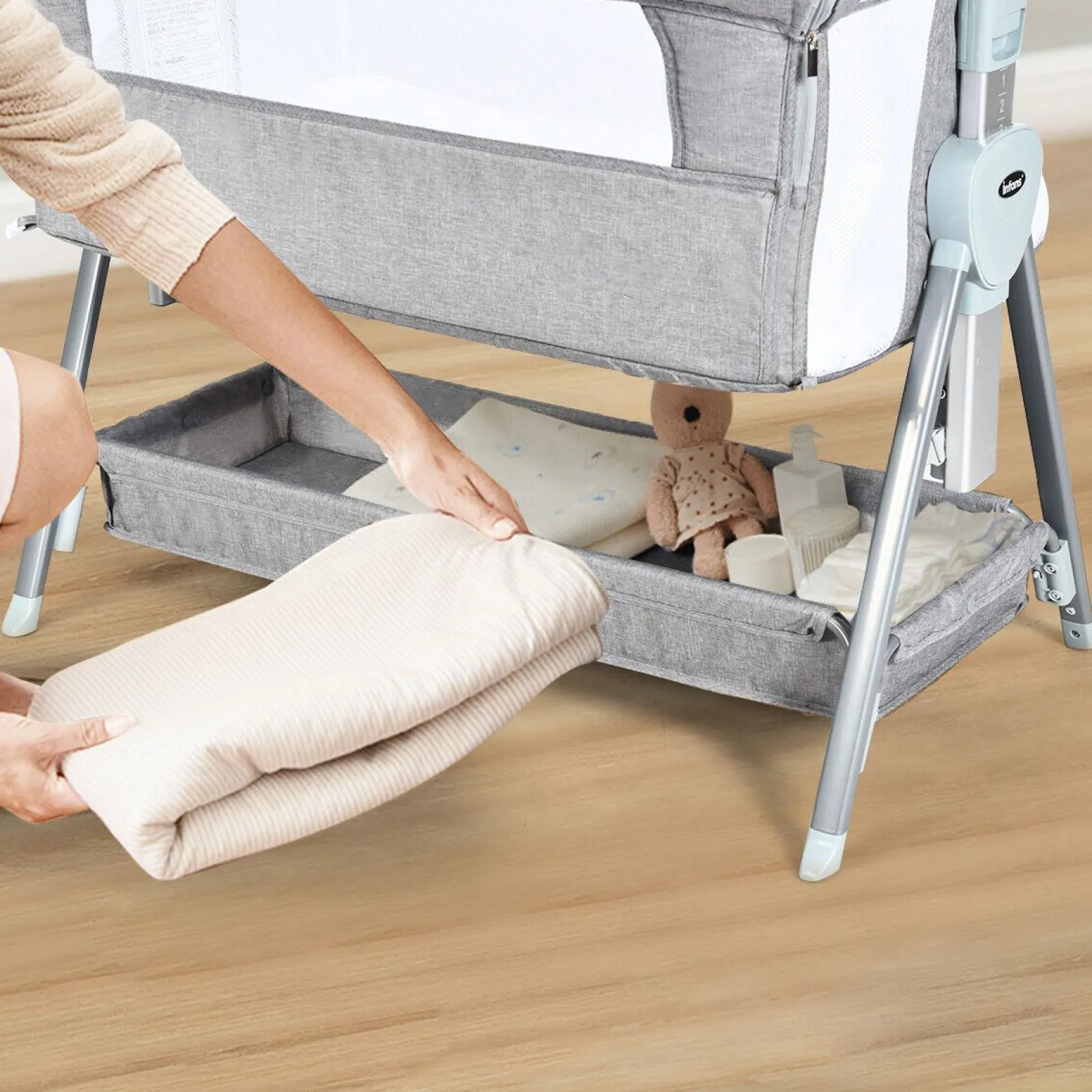 Little Helper Travel Cots & Travel Beds | Travel Cots | Deluxe Next-to-Me Baby Crib | Linen with Breathable Mesh | 7 Adjustable Heights | Wheels | 0-12m