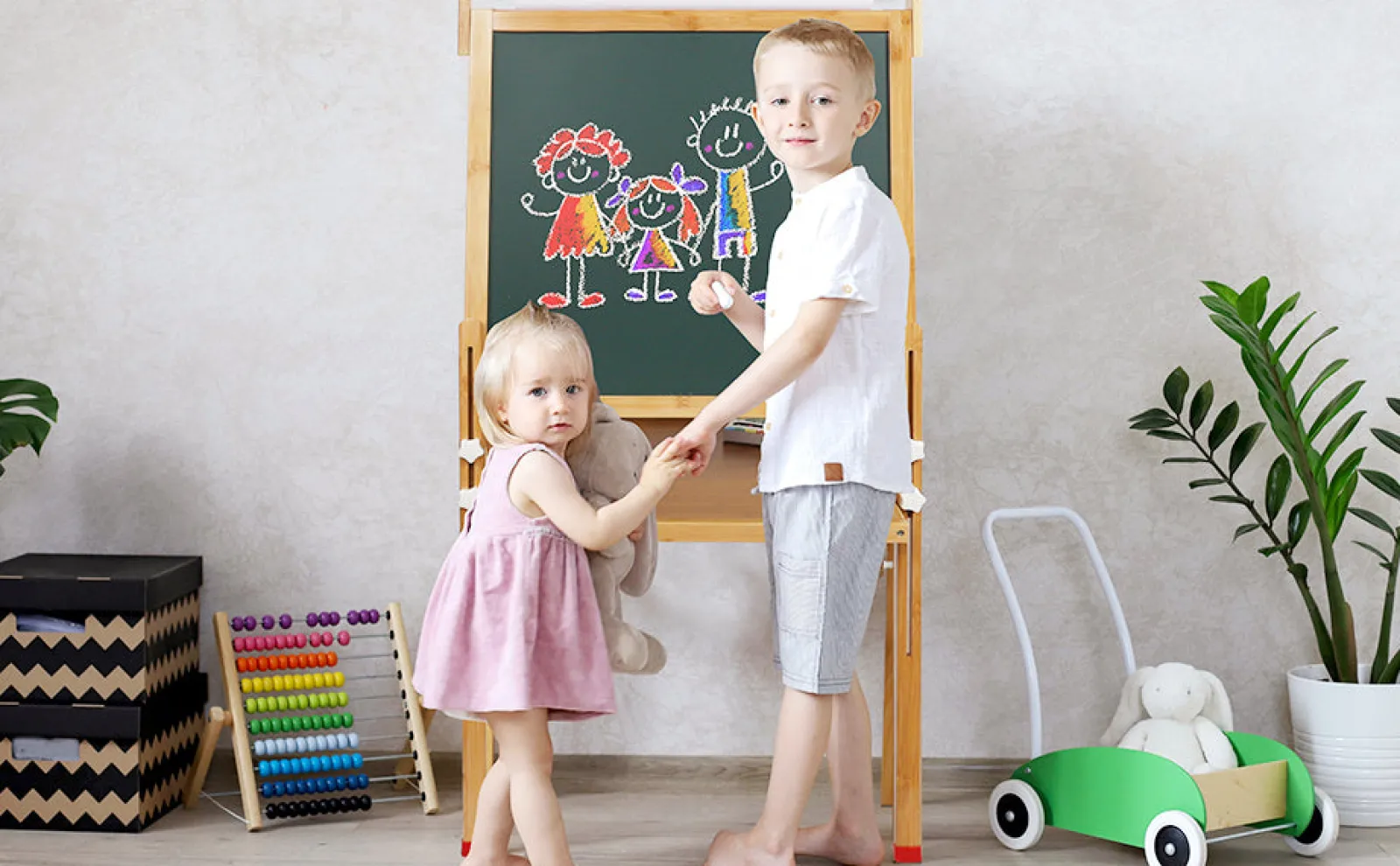 Little Helper Kids Arts & Crafts & Accessories | Easels & Accessories | Eco Conscious Bamboo Wood Height Adjustable Folding 3-in-1 Easel | Whiteboard | Blackboard Double Easel | 3-16 Years