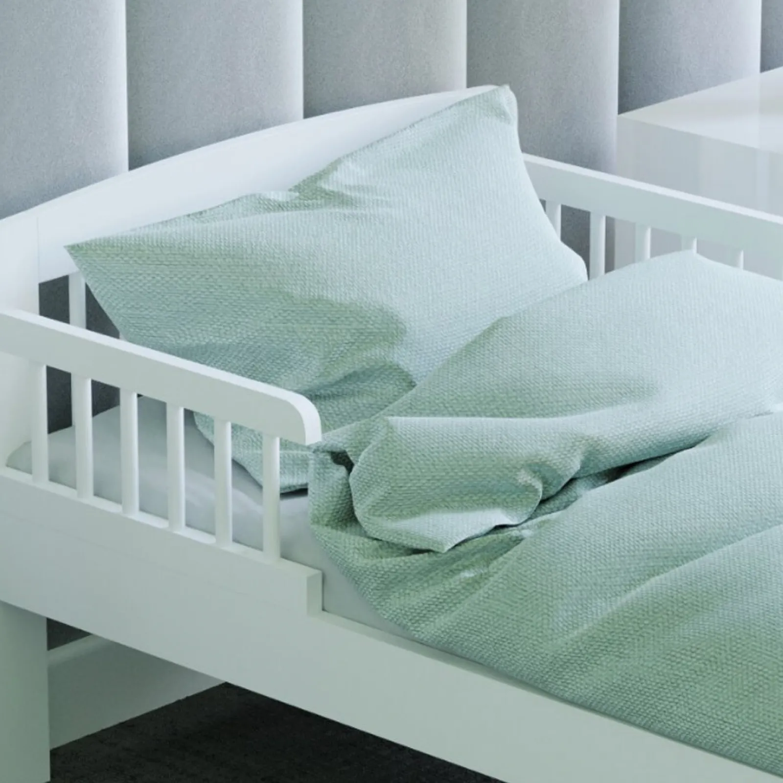 Little Helper Toddler Beds & Childrens Single Beds | Eco-conscious Solid Pine Wooden Toddler Bed | Beds for Toddlers | Kids Single Bed
