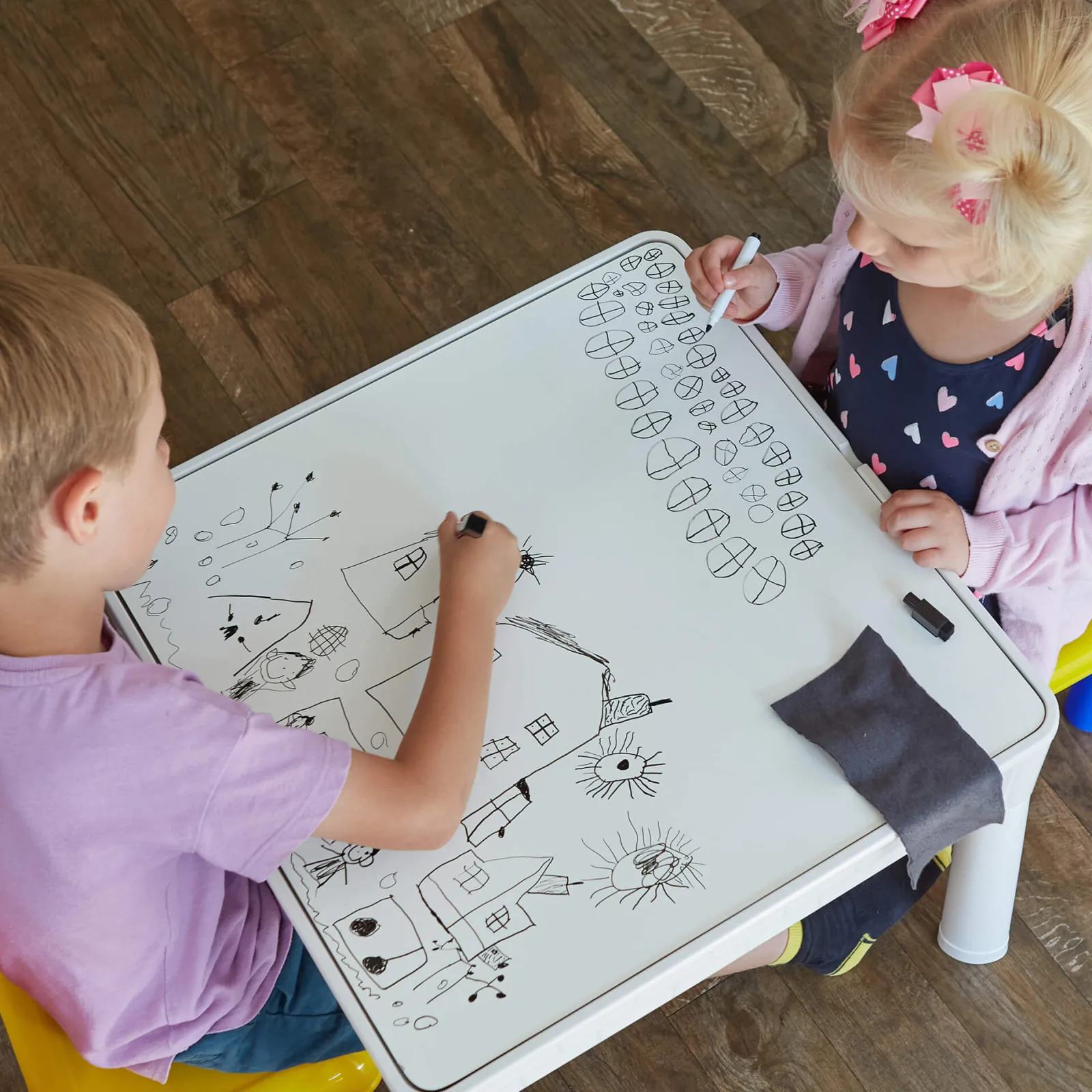 Little Helper Sand & Water Table & Sandpits & Mud Kitchens | Montessori Toys & Products | 6-in-1 Montessori Table & 2 Chairs Set | Sand & Water Play | Blackboard | Dry Wipe Top | Storage