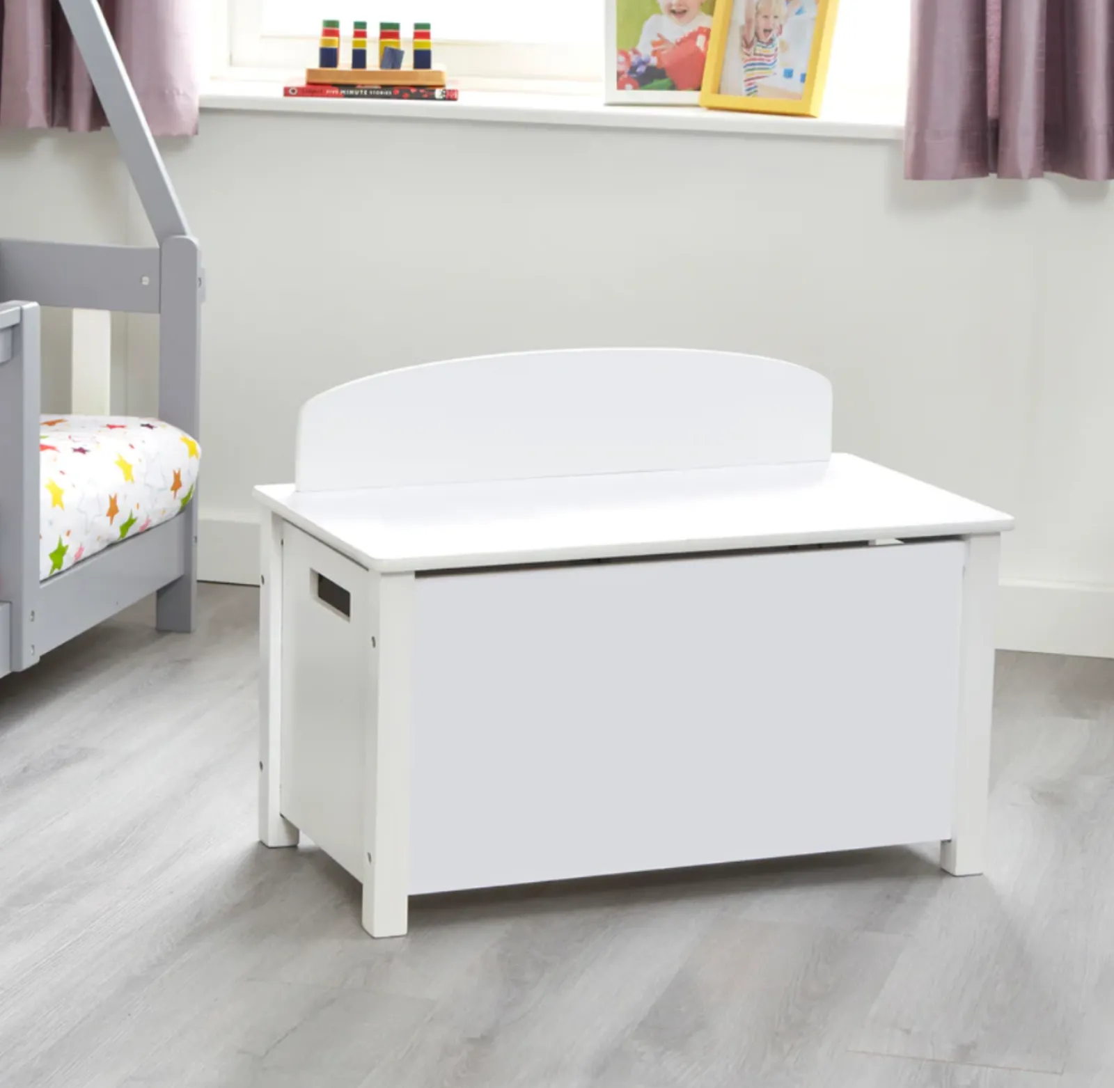 Little Helper Toy Box & Blanket Box | Toy Box & Blanket Box | Montessori Wood Toy Box Slow Release Safety Hinge | Ottoman | Blanket Box | White | W:68 x H:47.5 x D:37.5cm