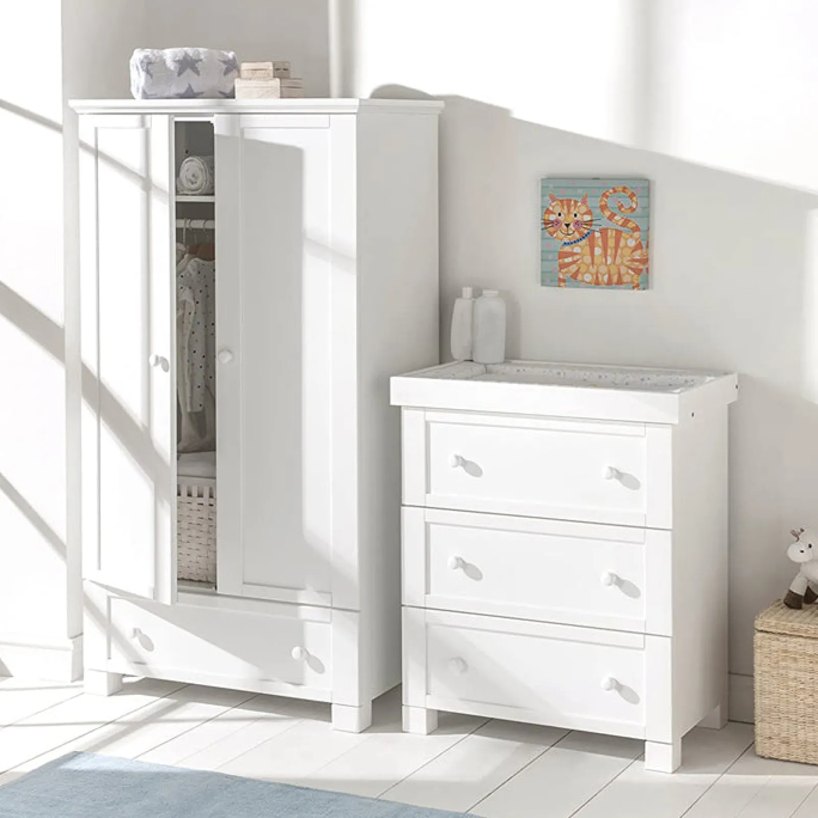 Little Helper Nursery Wardrobes | Savannah Double Wardrobe | Nursery Furniture | Crisp White