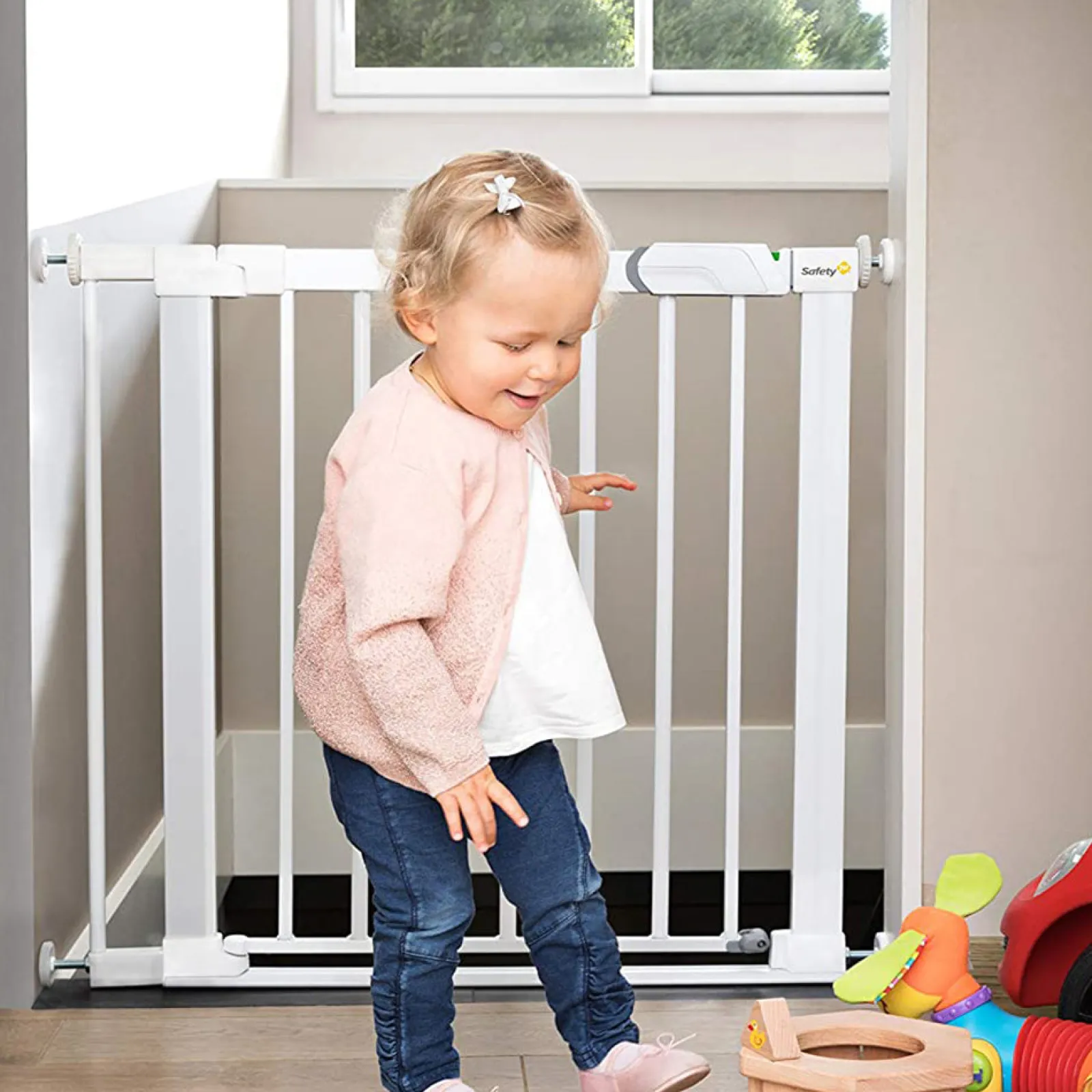 Little Helper Stair Gates & Baby Gates | Stair Gates & Baby Gates | SecureTech® White Metal Stair Gate | Baby Gate | Extendable Safety Gate (73-80cm)