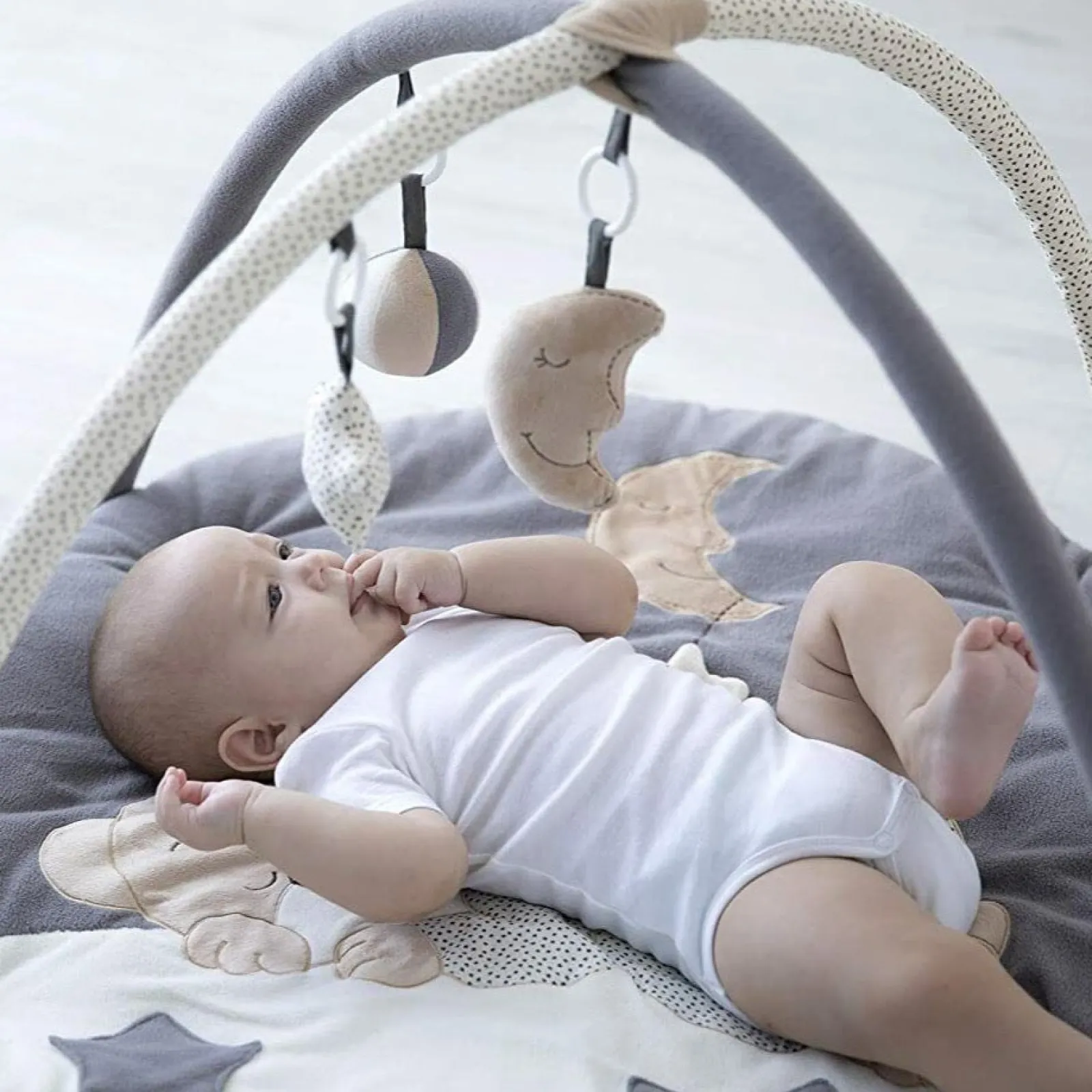 Little Helper Baby Play Gyms & Tummy Time & Activity Centres | Baby Changing Mats | Sumptuously Super Soft & Padded Baby Play Gym with 6 Sensory Toys | Activity Playmat